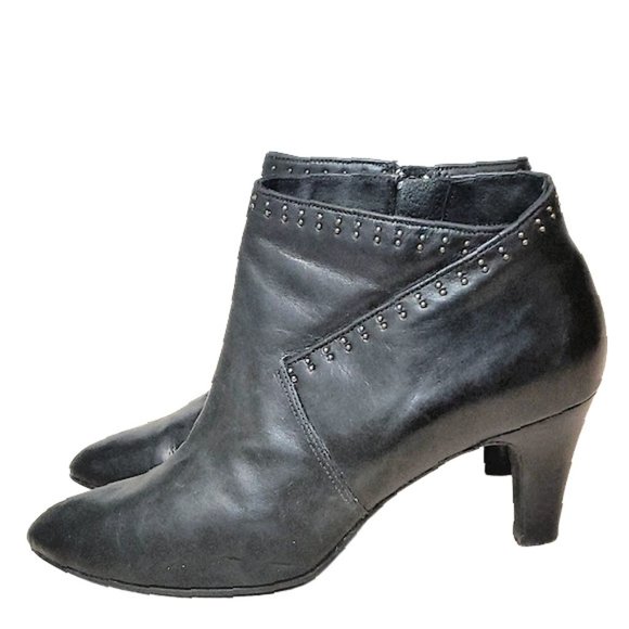 clarks artisan ankle boots
